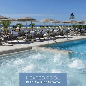 **** Hotel Cavalieri Palace & Itálie