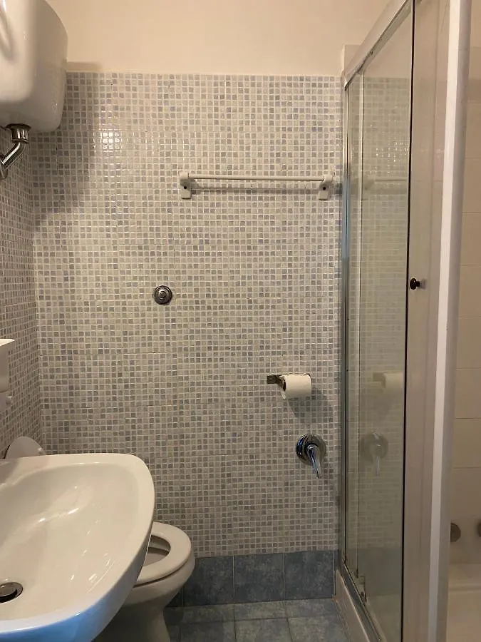 Aquarium Termini Hotel Rome 2*,
